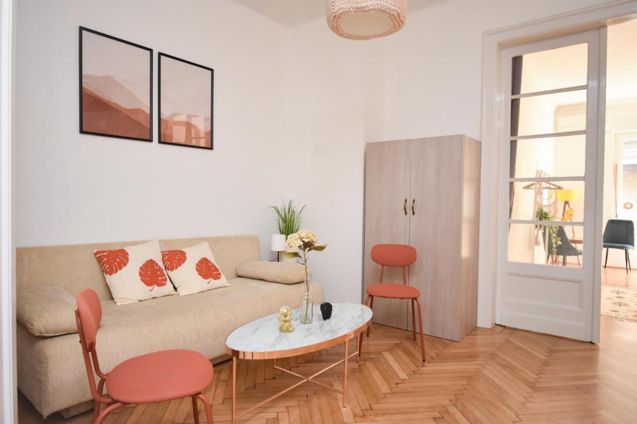 Castle Nest Apartment
