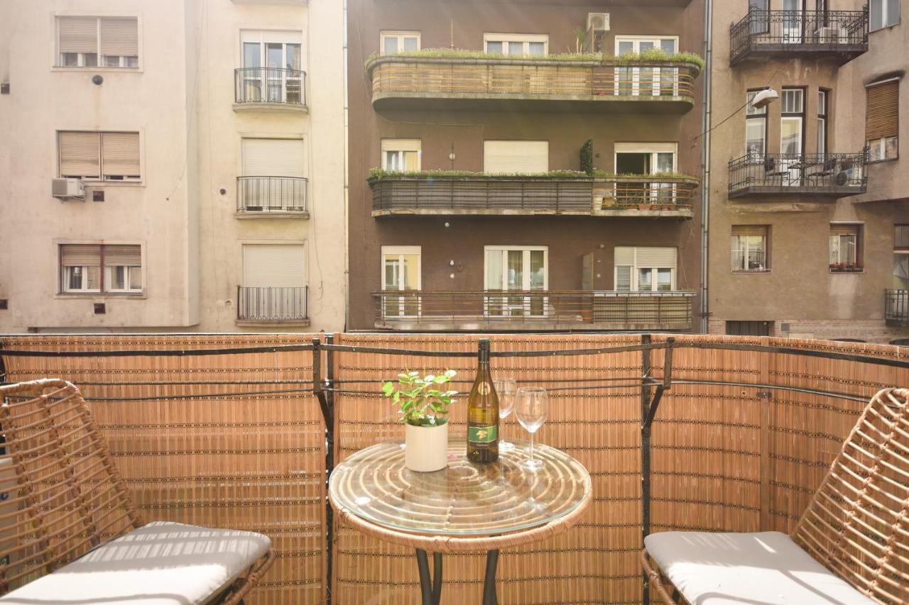 Castle Nest Apartment *